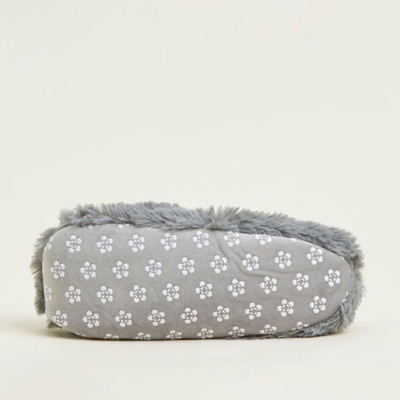 Grey “Warmies” brand slippers, heatable, weighted & fuzzy -size 8-10 NWOT - Picture 5 of 12
